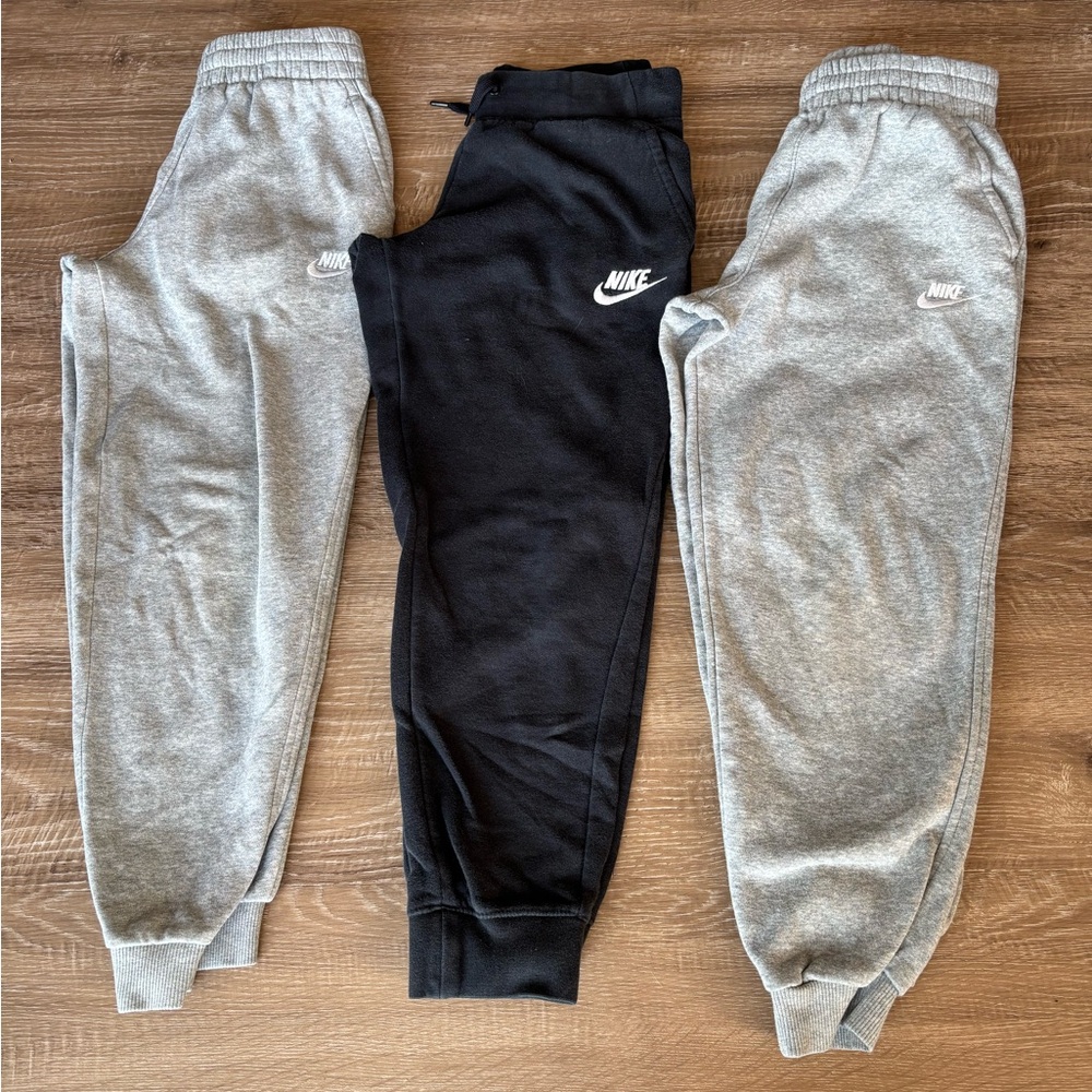 Nike Kids Grey and Black Fleece Jogger 3-Pack
